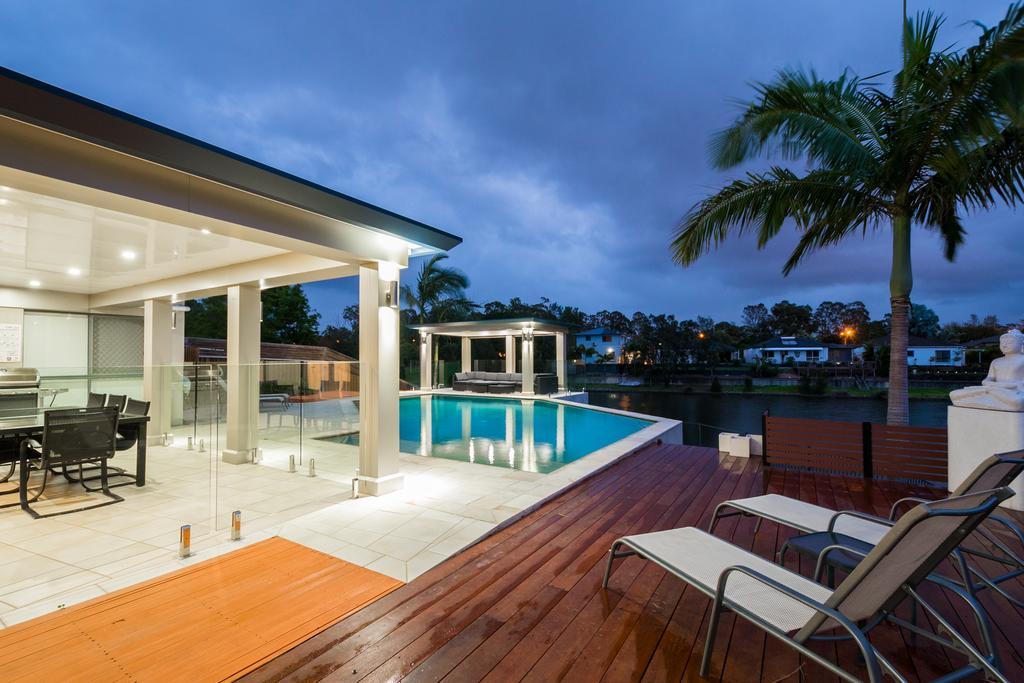 Luxury Waterfront Home Gold Coast Exterior foto